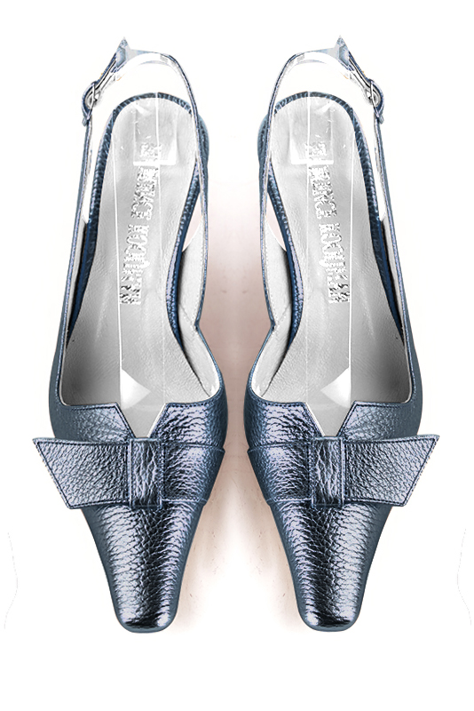 Denim blue women's slingback shoes. Tapered toe. Medium spool heels. Top view - Florence KOOIJMAN